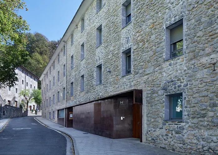Iraipe Santuario De Arantzazu Hotel